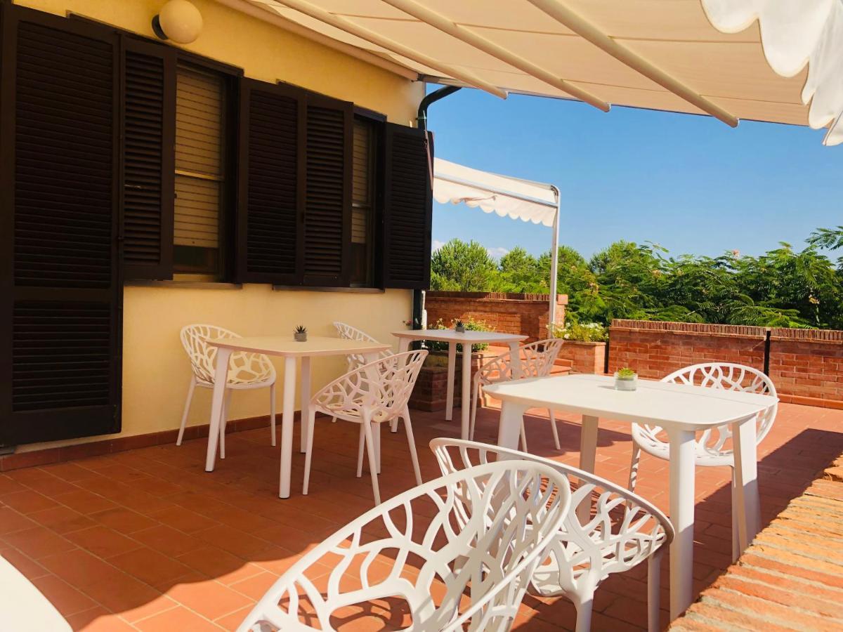 Villa Lavinia B&B Montescudaio Exterior foto